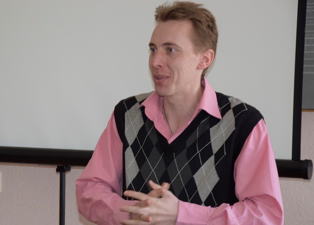 Актор Тернопільського академічного обласного театру актора і ляльки Іван Головатюк